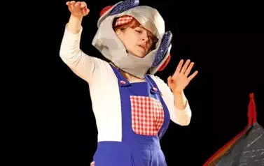 "BABROSZKI LECĄ W KOSMOS" - INTERAKTYWNY SPEKTAKL DLA DZIECI WYKONANIU AKTOR&Oacute;W Z TEATRU TRIP. 6