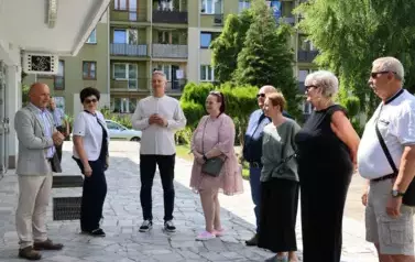 Burmistrz Brzeszcz, Przewodnicząca rady miejskiej, dyrektor ośrodka Kultury w Brzeszczach oraz członkowie samorząd&oacute;w