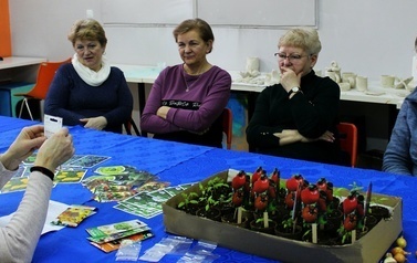 Warsztaty w ramach sekcji UTW rękodzieło-ogr&oacute;d-zioła (14.03.2023 r.) 13