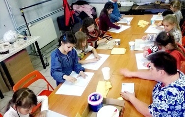 Akademia Młodego Plastyka - zajęcia 20.04.2023 r. 23