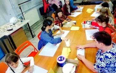Akademia Młodego Plastyka - zajęcia 20.04.2023 r. 24