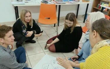bibliotekarze wykonują zadania