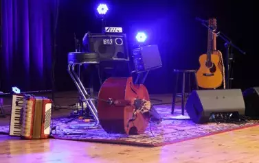 PAWEŁ DOMAGAŁA "INTYMNIE" - AKUSTYCZNY KONCERT NA GŁOS, GITARĘ I KONTRABAS 11