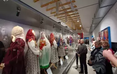 Uniwersytet Trzeciego Wieku na wycieczce w Muzeum Ziemi Wilamowskiej! &nbsp;&nbsp; 11