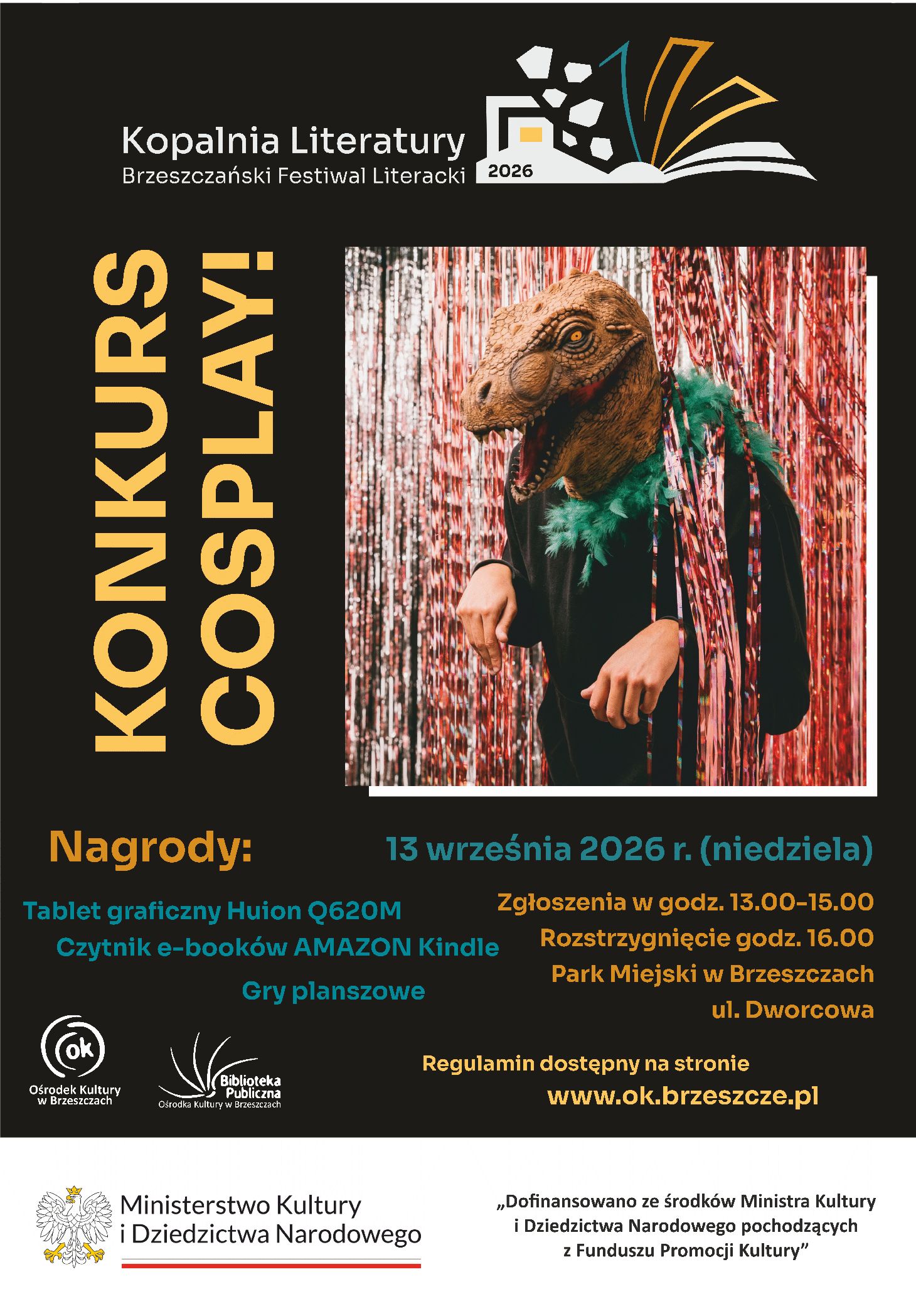 plakat z&nbsp;informacjami dotyczącymi konkursu cosplay, godzina, data, obrazek przedstawiający osobę przebraną za dinozaura